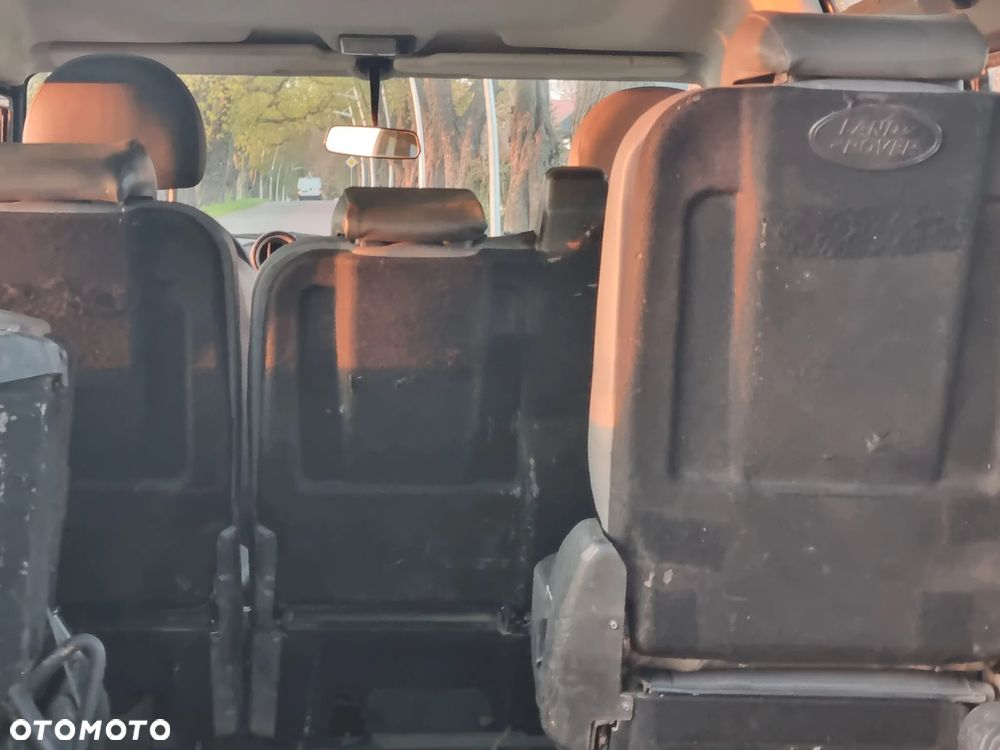 Land Rover Defender 2.2 TD4 E - 17