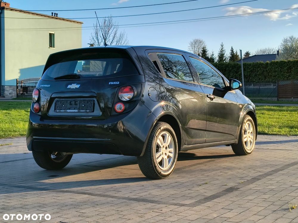 Chevrolet Aveo 1.4 16V LS - 4