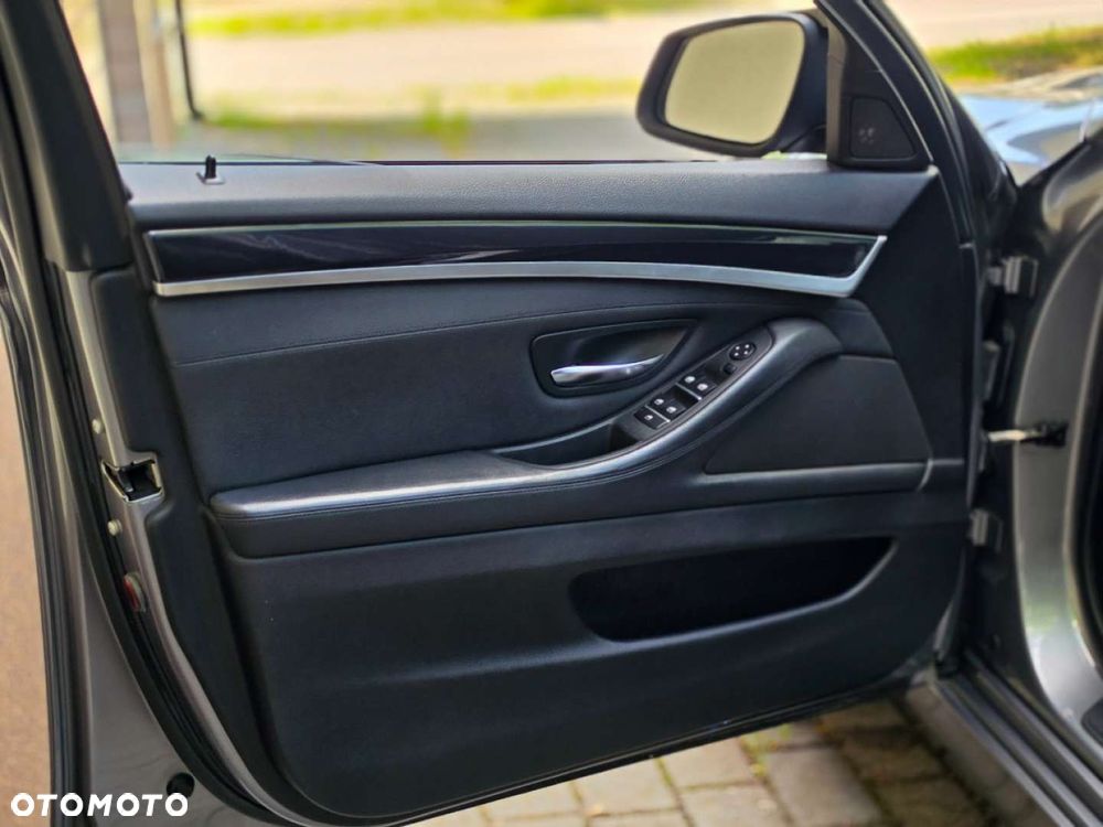 BMW Seria 5 - 36