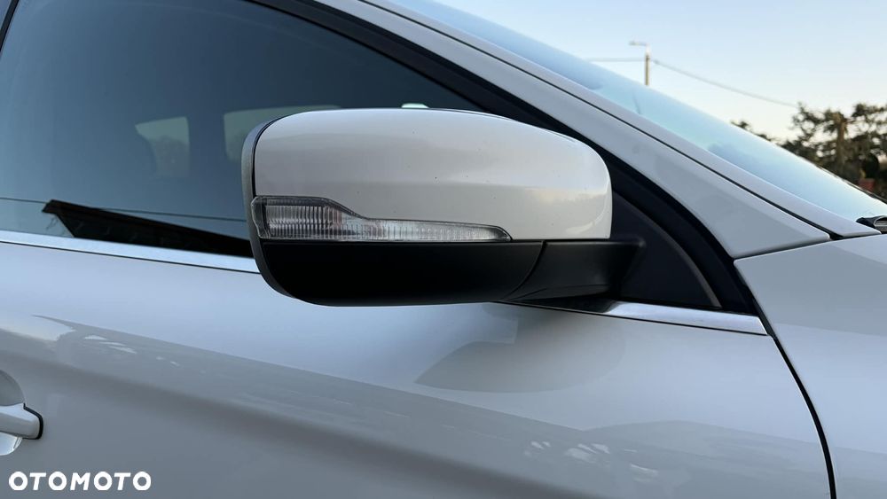 Volvo XC 60 D4 Geartronic Momentum - 11