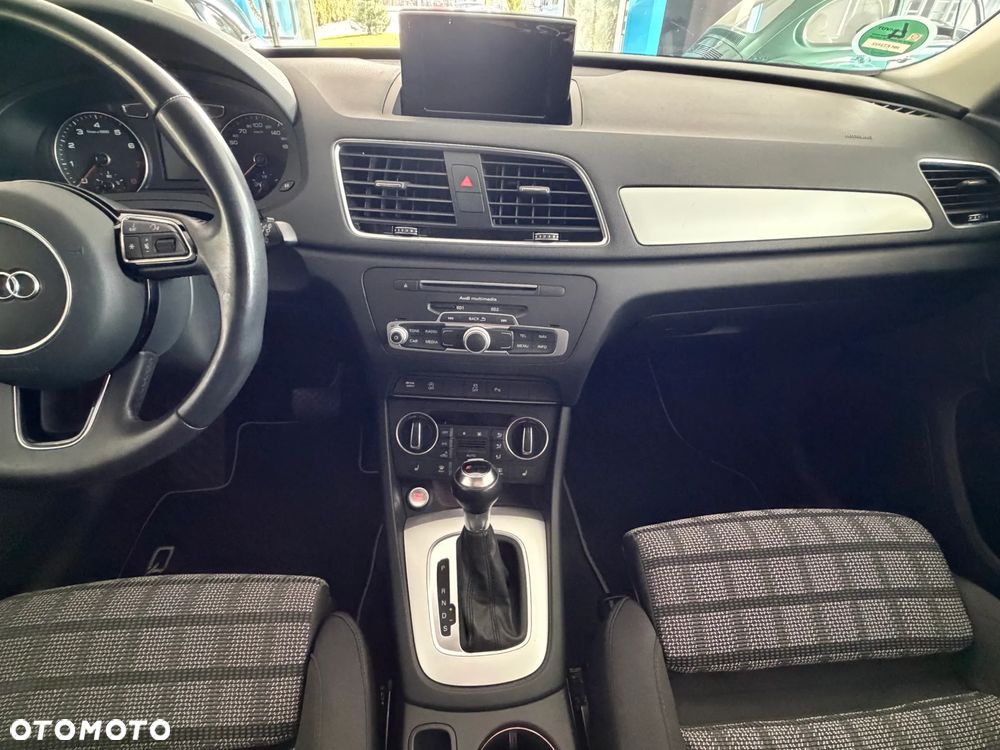 Audi Q3 1.4 TFSI Sport S tronic - 28