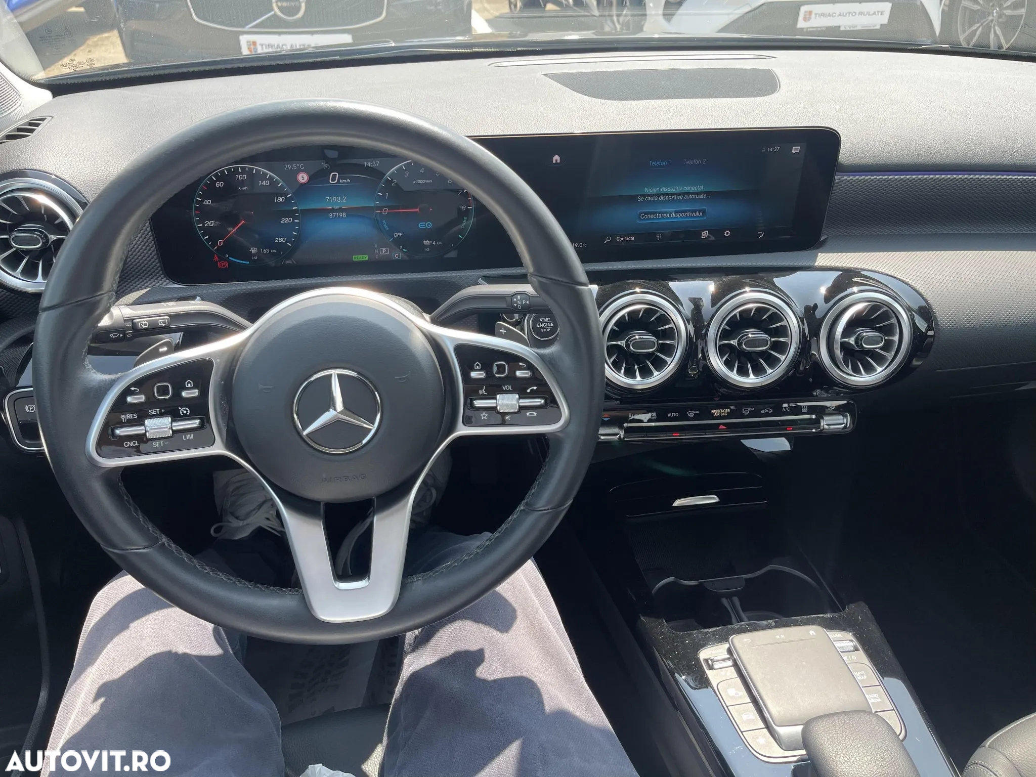 Mercedes-Benz A - 13