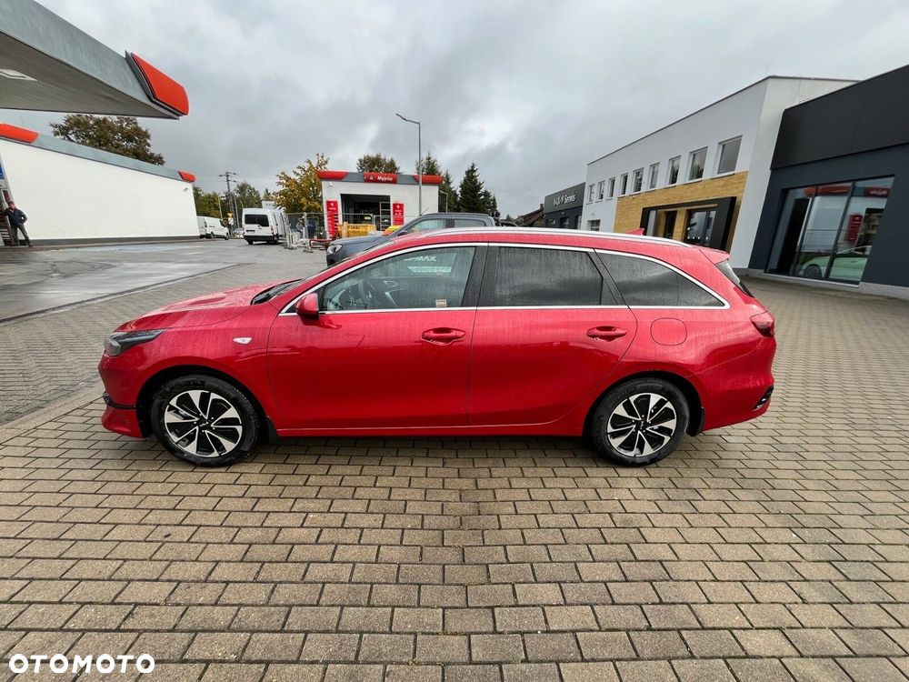 Kia Ceed - 4