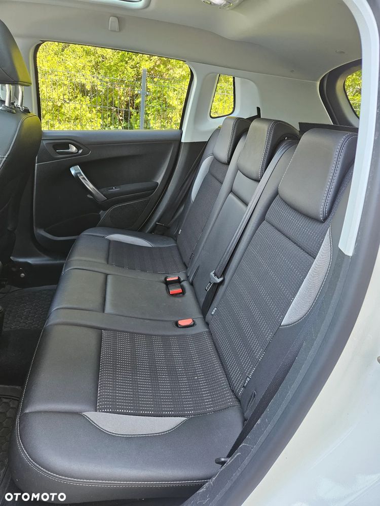 Peugeot 2008 1.6 VTi Allure - 7