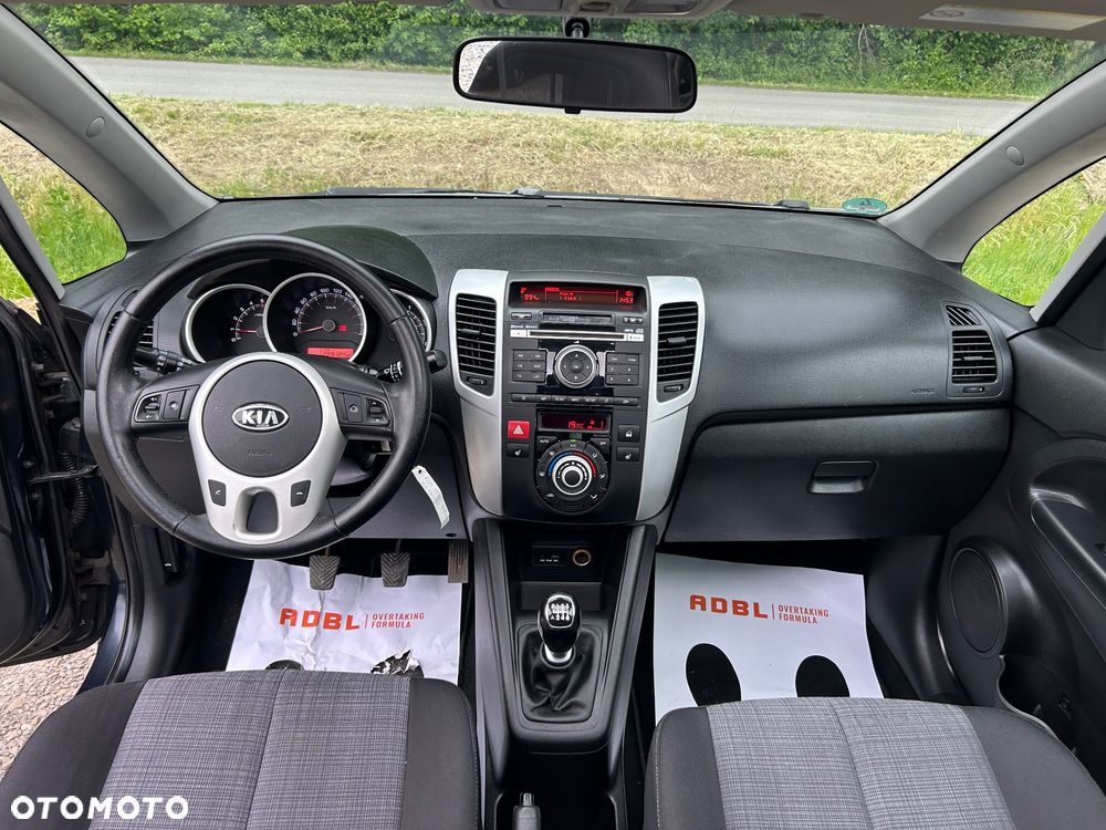 Kia Venga 1.6 CRDi 128 Business Line - 8