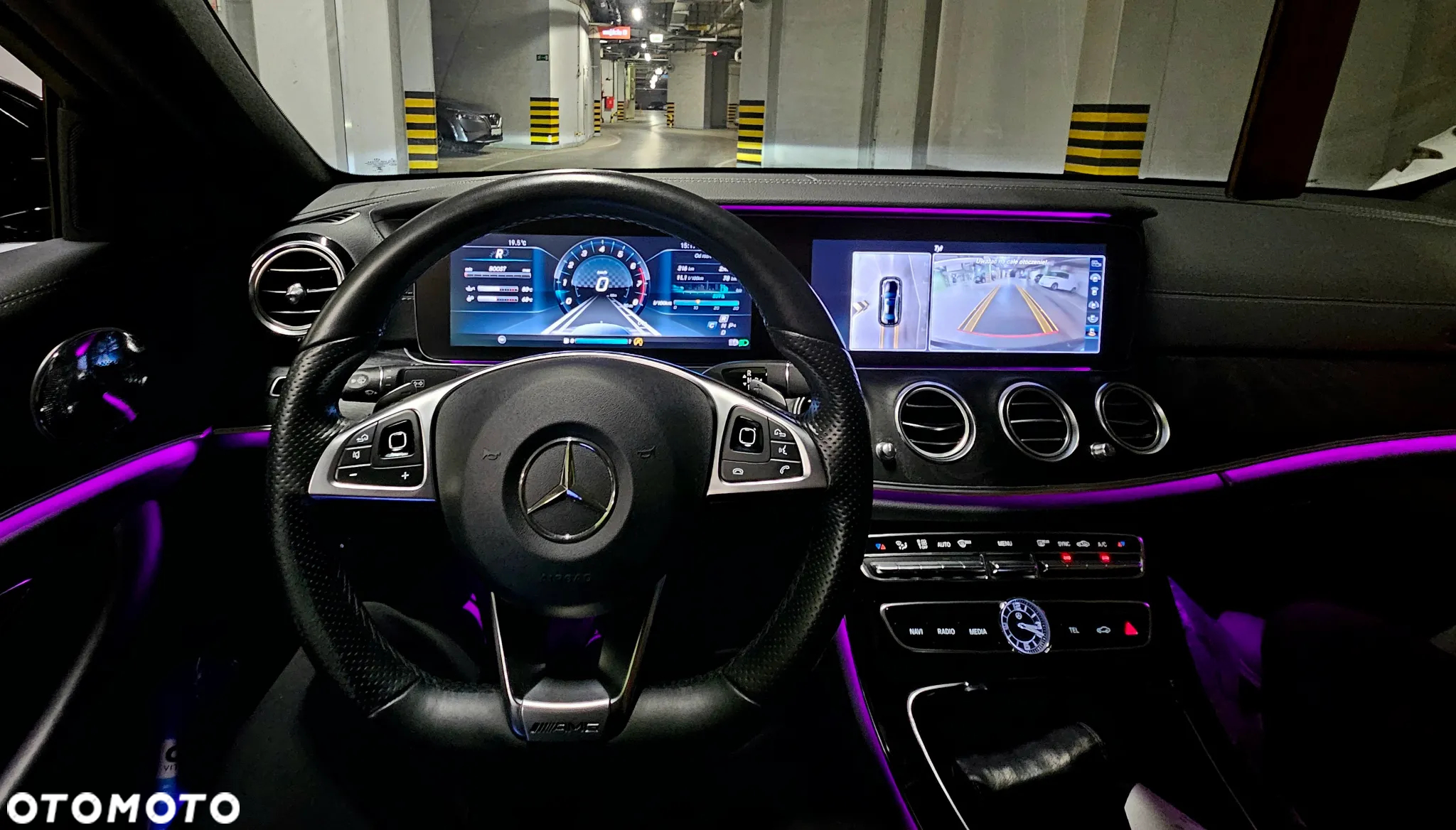Mercedes-Benz Klasa E 43 AMG 4Matic 9G-TRONIC - 26