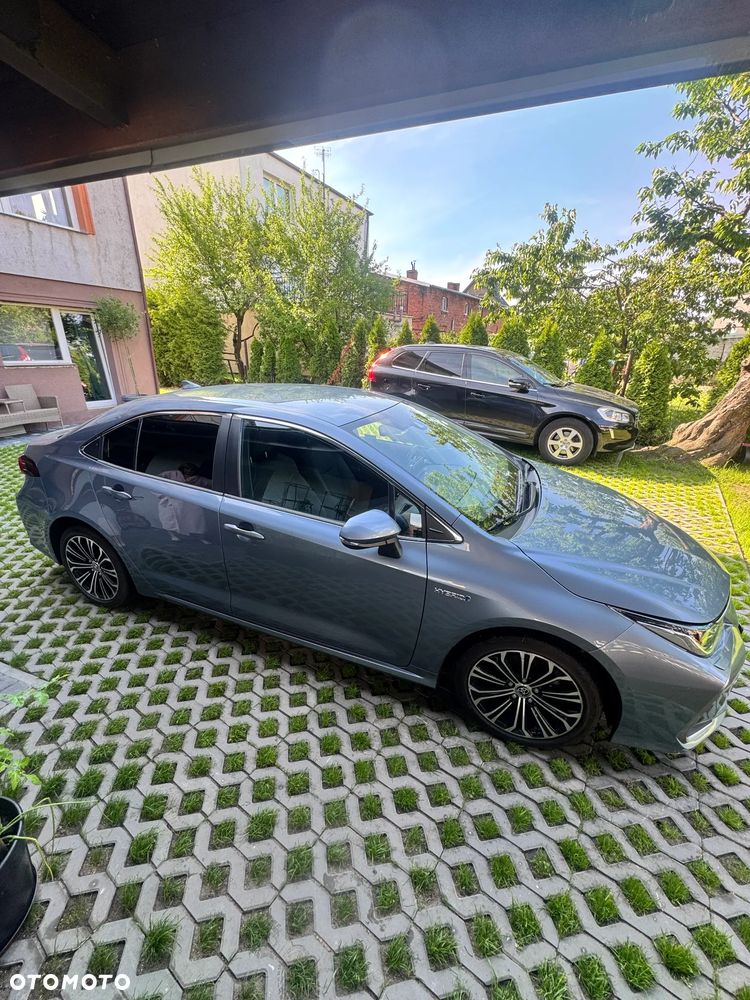 Toyota Corolla - 4