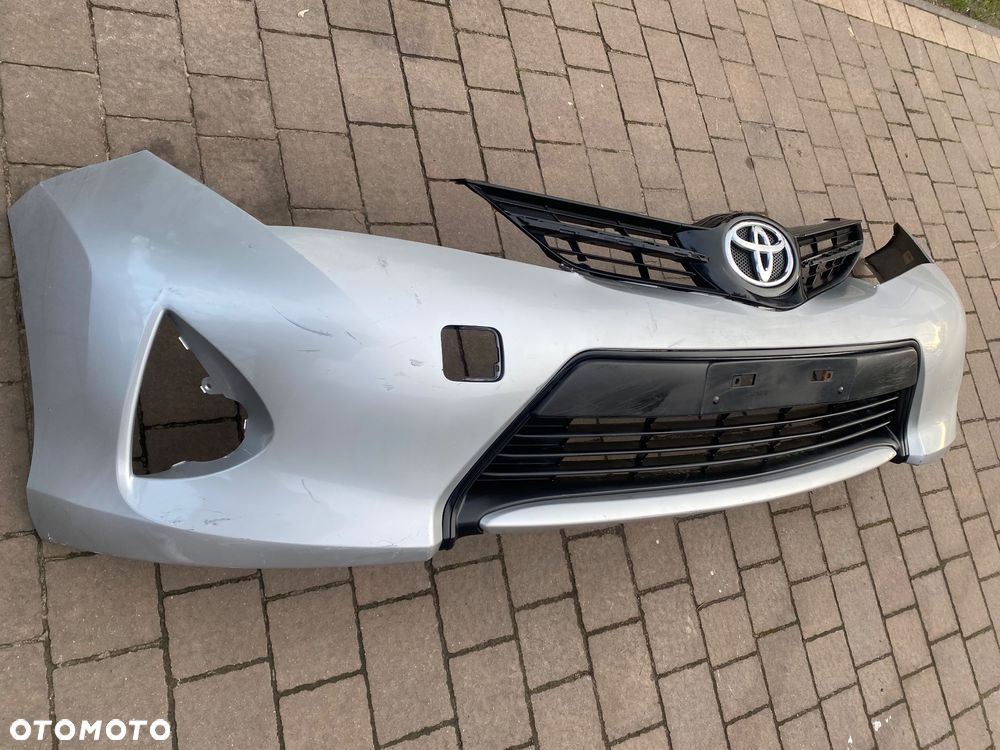 AURIS II 12-ZDERZAK PRZOD PELNY GRILL ORG - 1