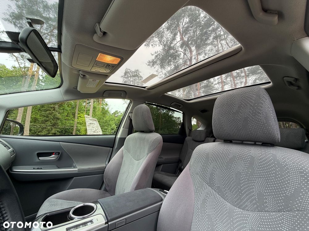 Toyota Prius+ (Hybrid) Executive - 31