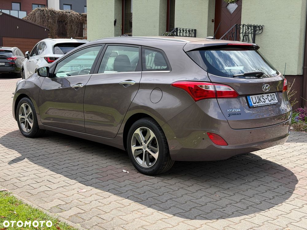 Hyundai i30 blue Kombi 1.4 YES Gold - 3
