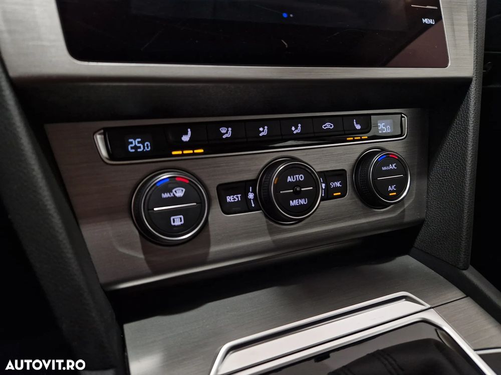 Volkswagen Passat Variant 2.0 TDI SCR DSG - 21