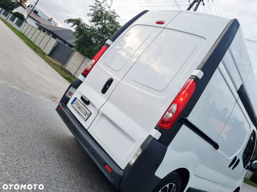 Renault Trafic - 12