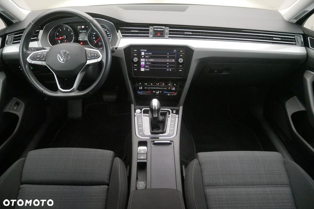 Volkswagen Passat Variant 2.0 TSI Business DSG - 8