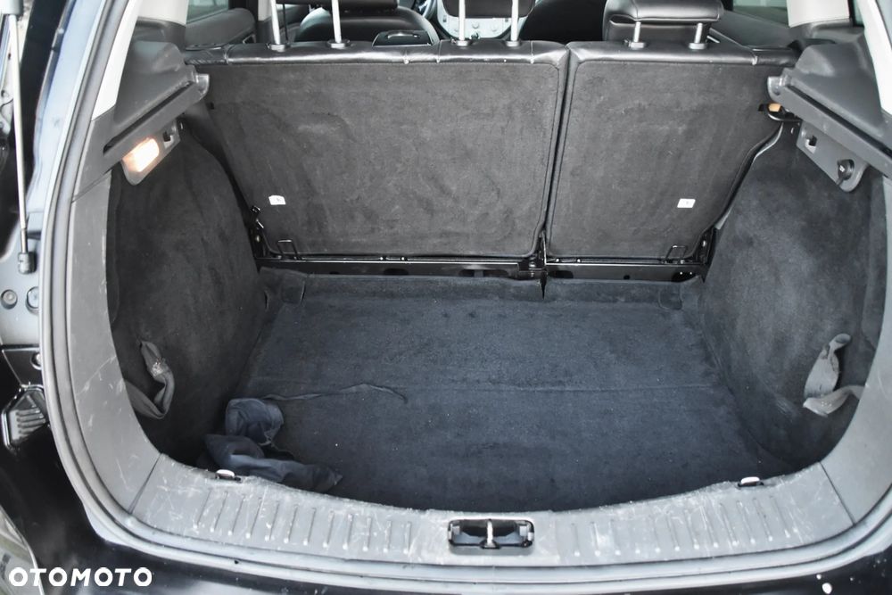 Ford Kuga 2.5 4x4 Titanium - 20