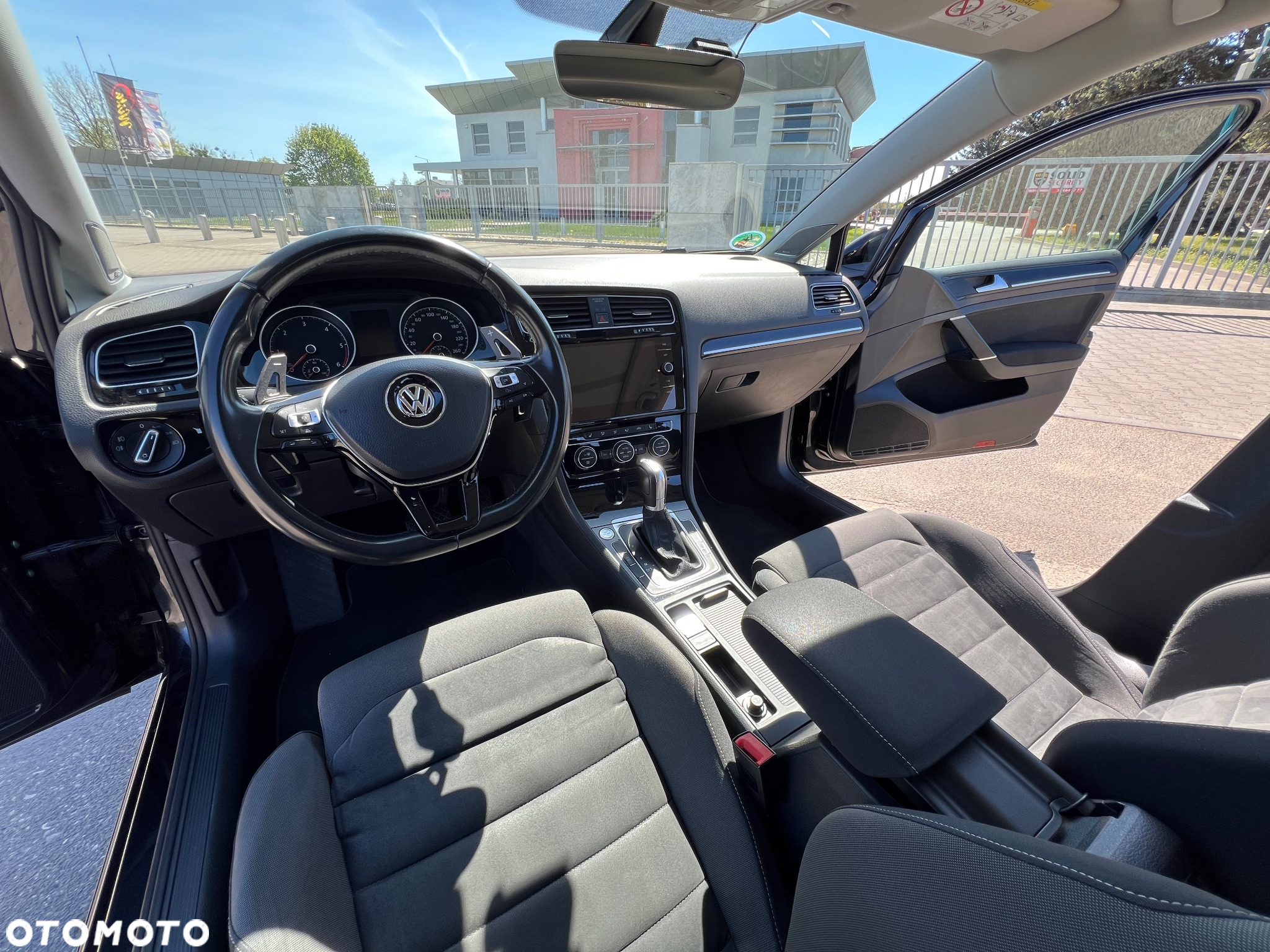 Volkswagen Golf Variant 2.0 TDI SCR DSG Highline - 12