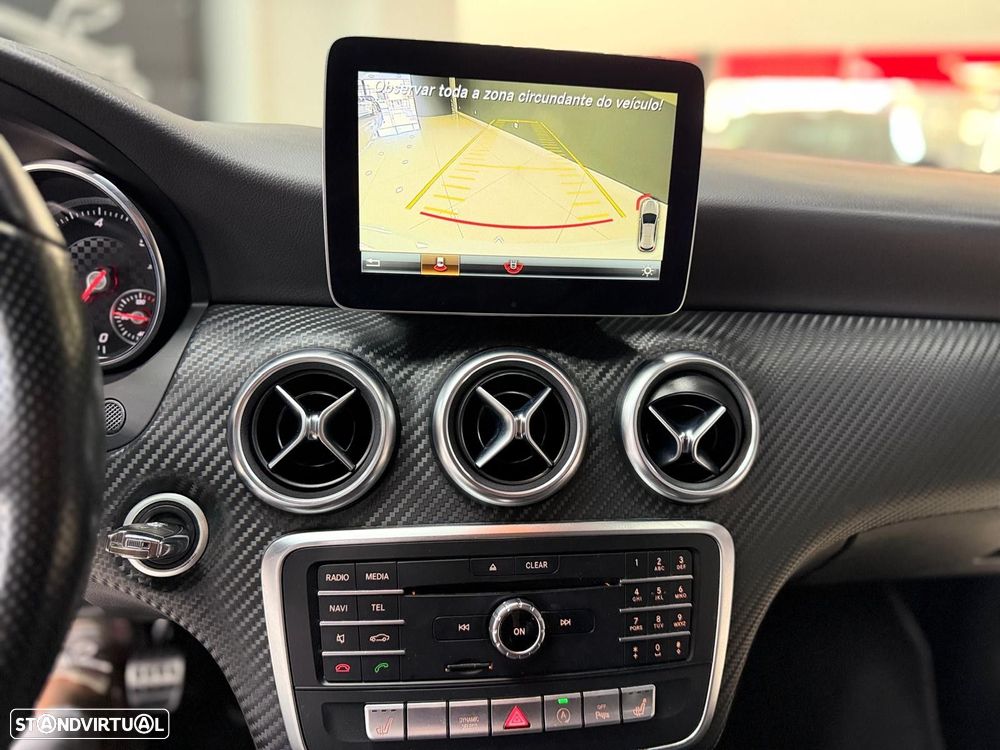 Mercedes-Benz A 180 d AMG Line - 25