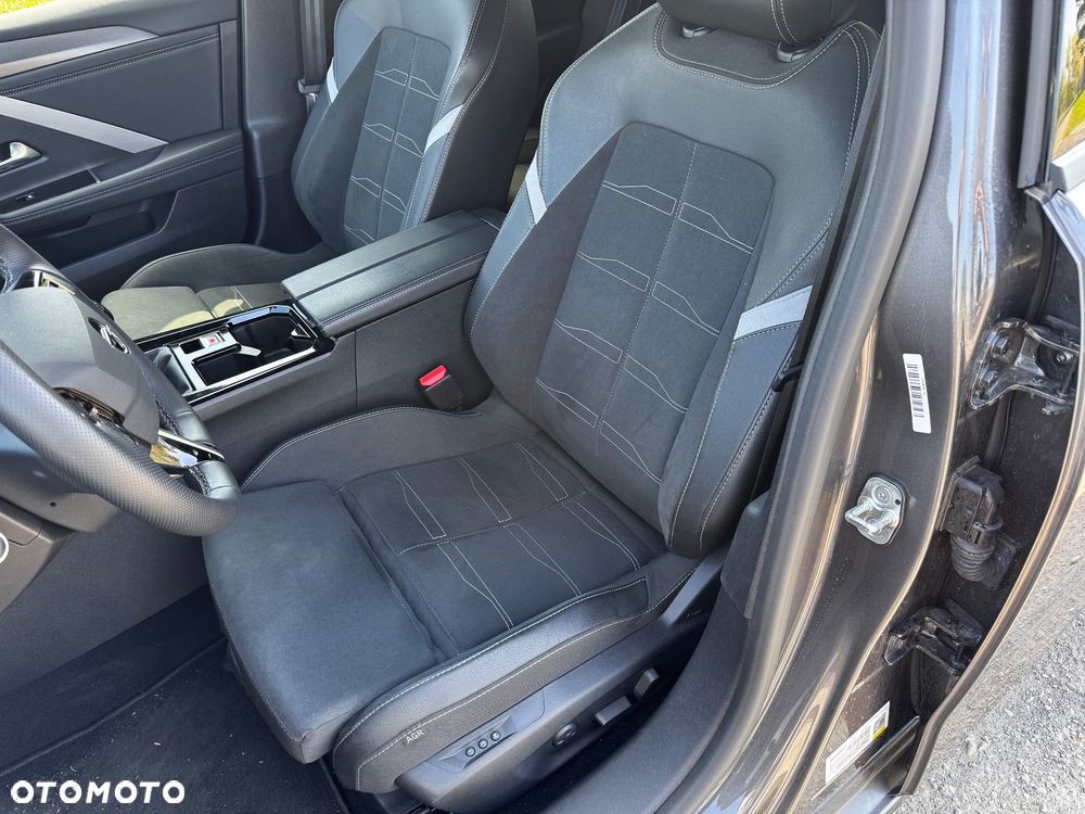 Opel Astra 1.2 Turbo GS Line - 20