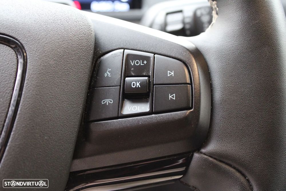 Ford Mustang Mach-E Alargada - 14