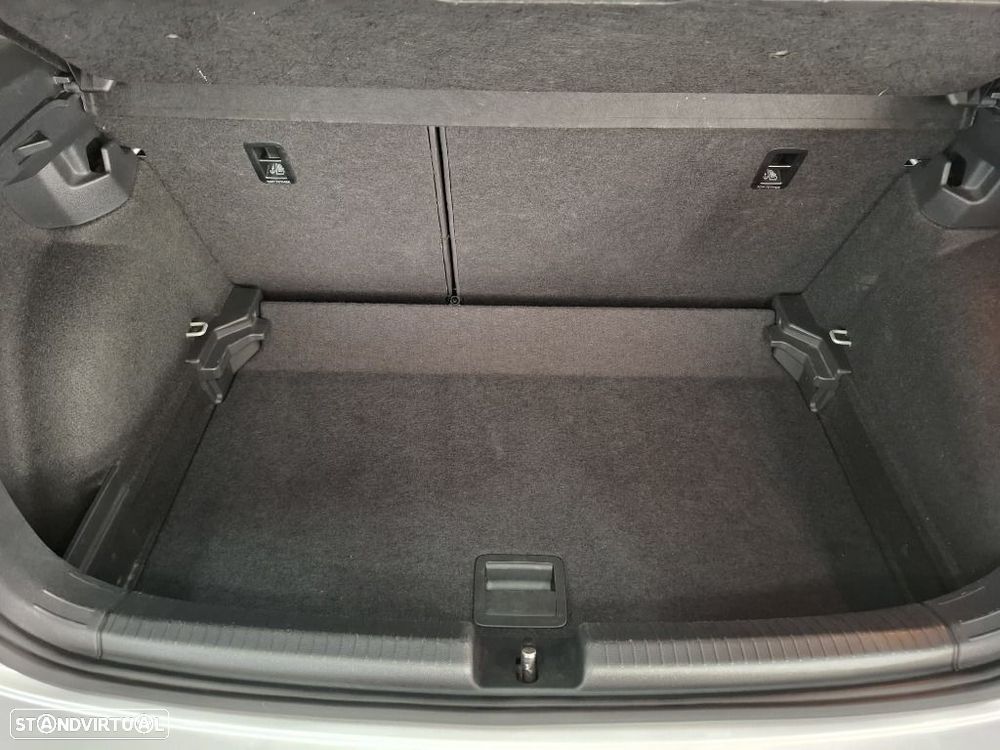 VW Polo 1.0 TSI Urban DSG - 23