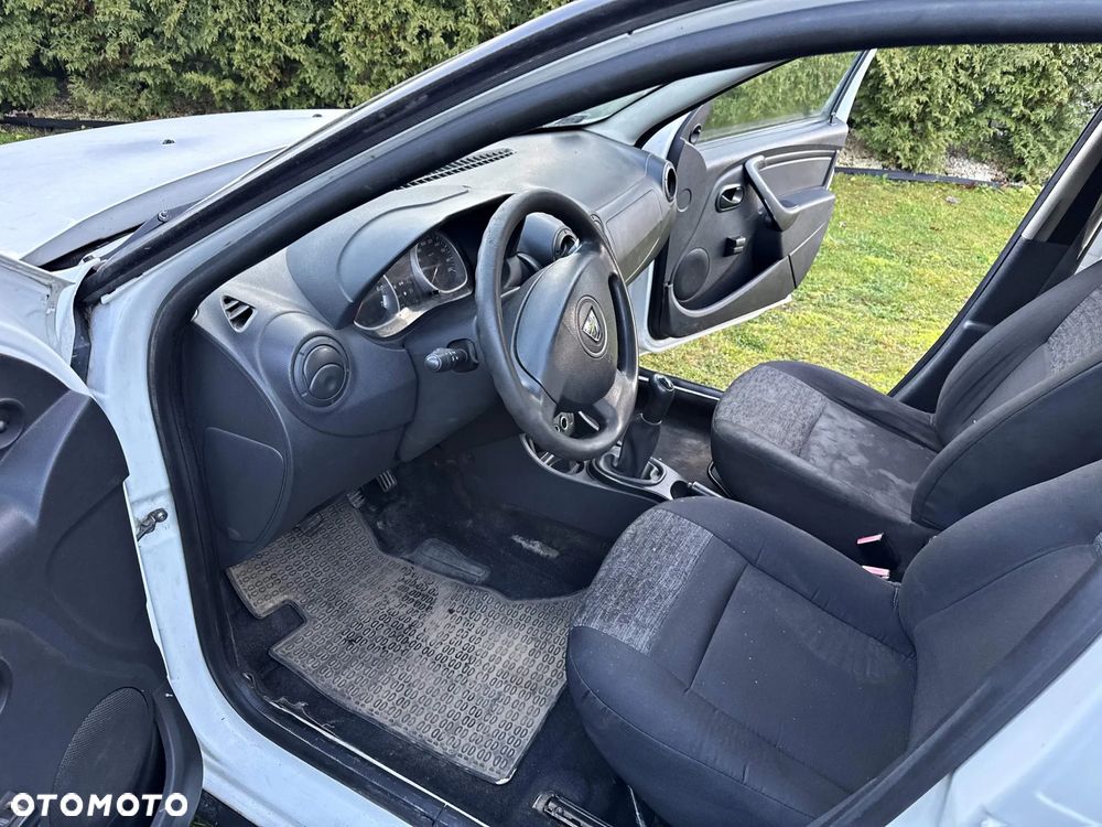 Dacia Duster 1.6 16V 4x2 Essentiel - 16