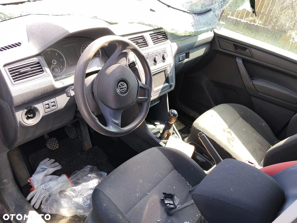 Volkswagen Caddy - 10