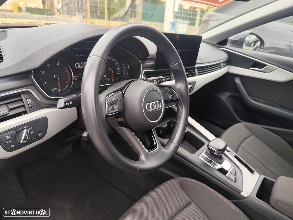 Audi A4 Avant 30 TDI S tronic - 18