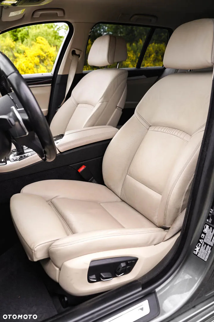BMW Seria 5 535d Touring Luxury Line - 28