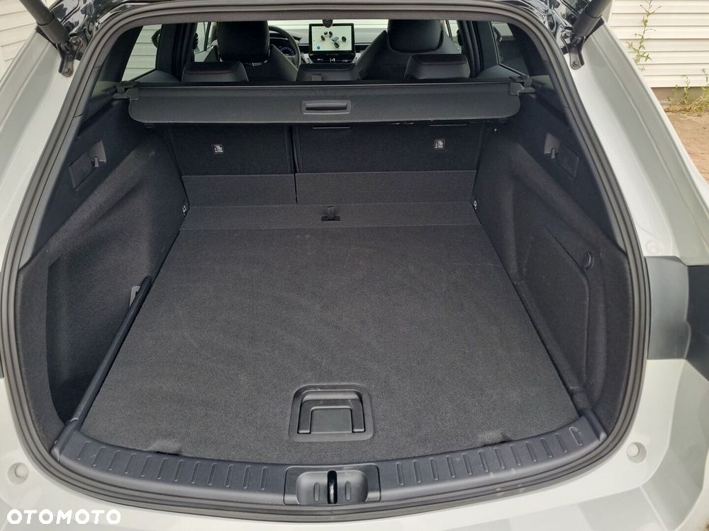 Toyota Corolla 2.0 Hybrid GR Sport - 12