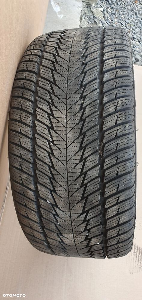 1X Opona Fortuna Gowin UHP2 235/35 R19 7mm 3522 - 4