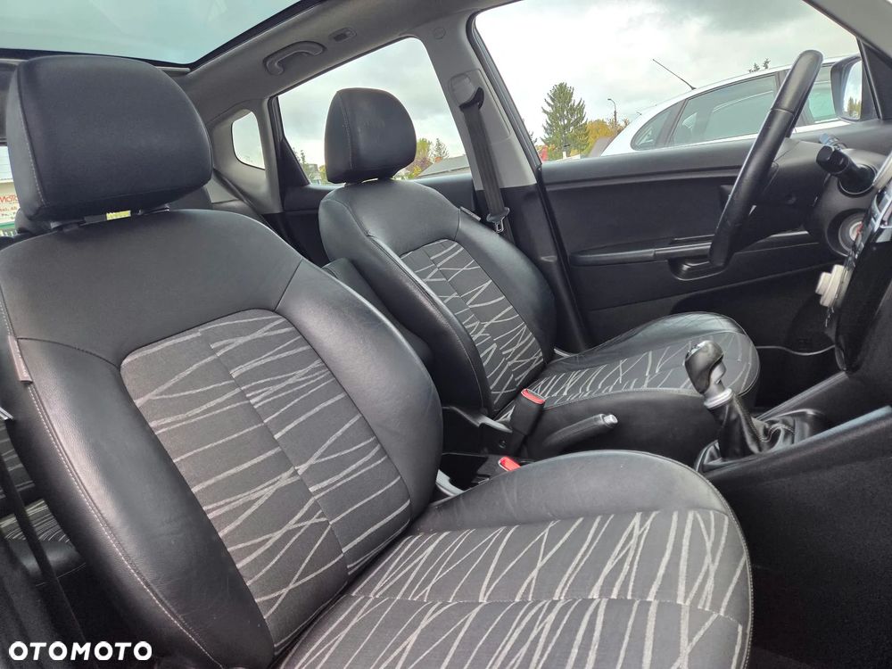 Volkswagen Golf - 11