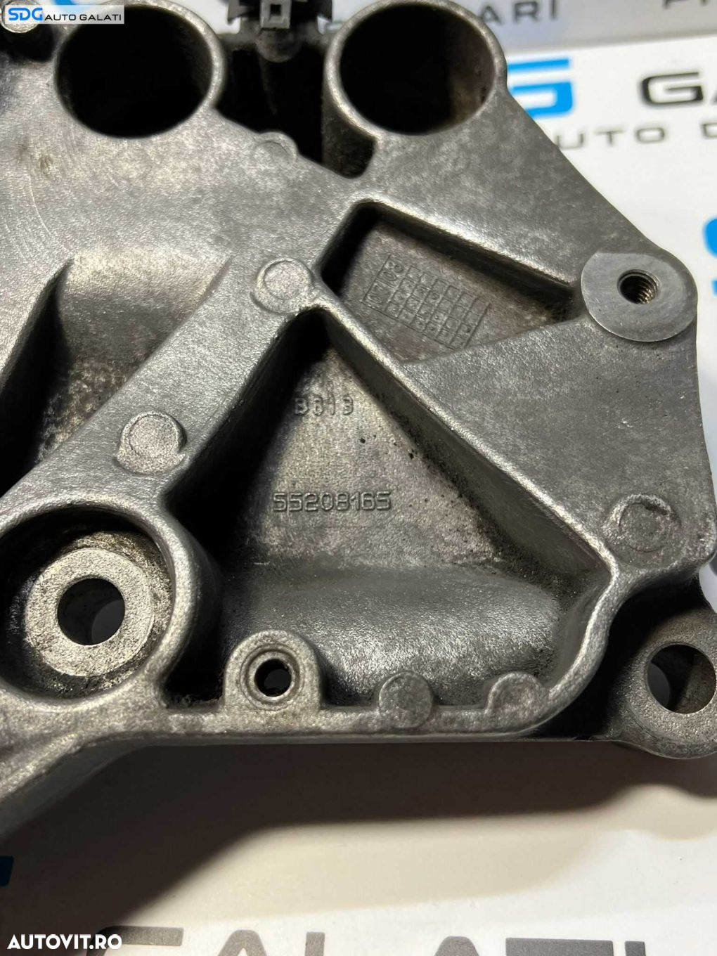 Suport Rola Accesorii Compresor AC Aer Conditionat Clima Motor Lancia Delta 1.6 JTD 2008 - 2014 Cod 55208165 - 4