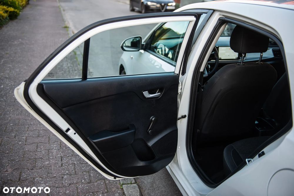 Kia Rio 1.2 Edition 7 - 30