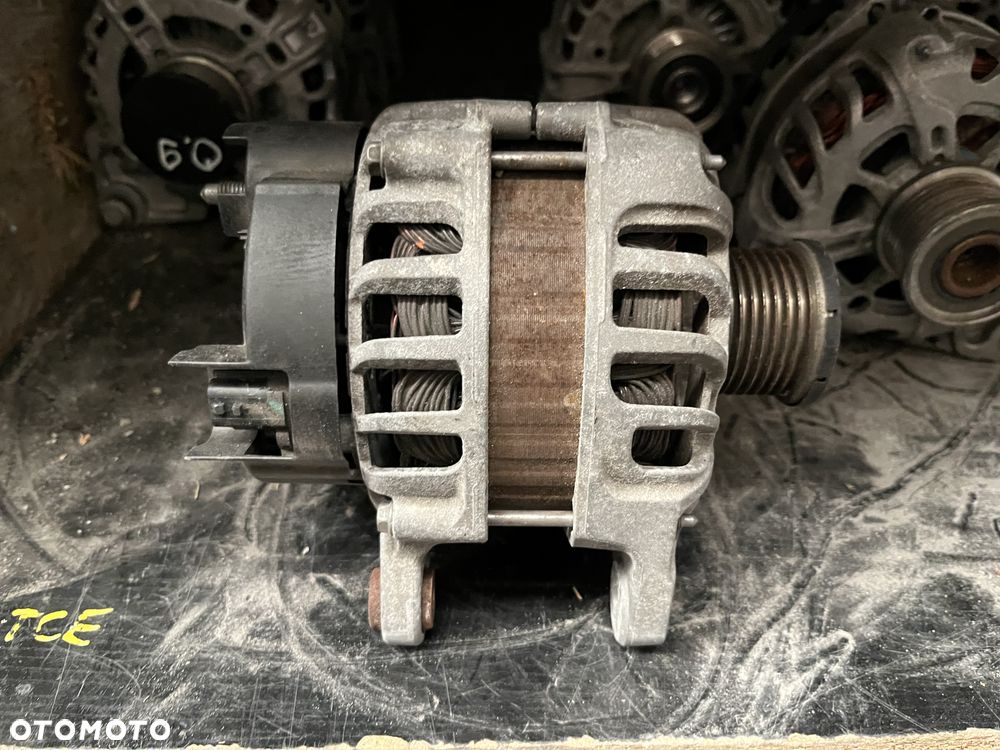 Alternator 0.9 1.2 TCE Renault Clio IV Captur 231006677R - 3