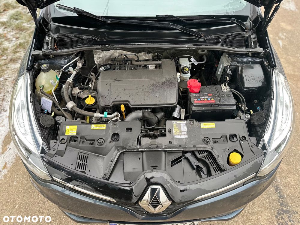 Renault Clio 1.2 16V 75 LIMITED - 9