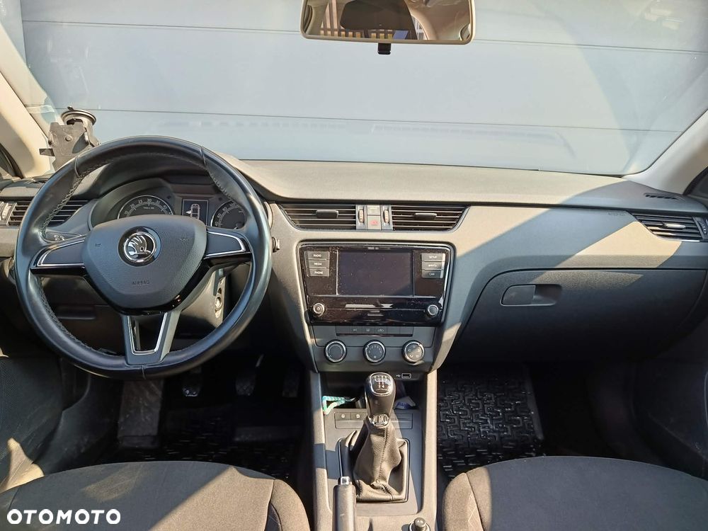 Skoda Octavia 1.6 TDI Active - 19