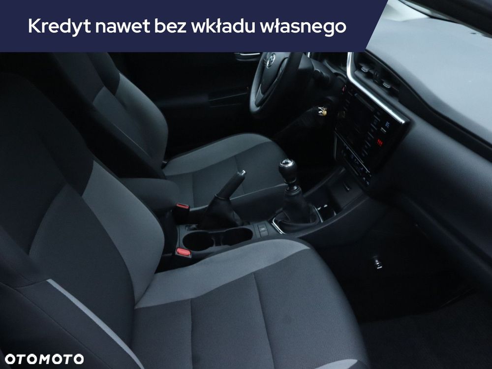 Toyota Auris - 11