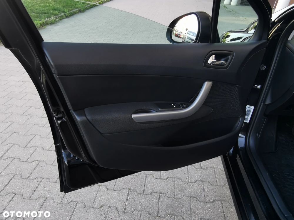 Peugeot 308 95 VTi Tendance - 19