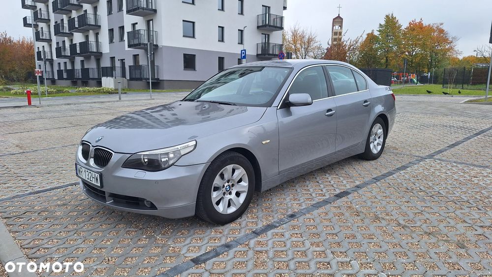BMW Seria 5 523i - 1