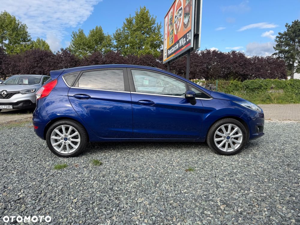 Ford Fiesta - 24
