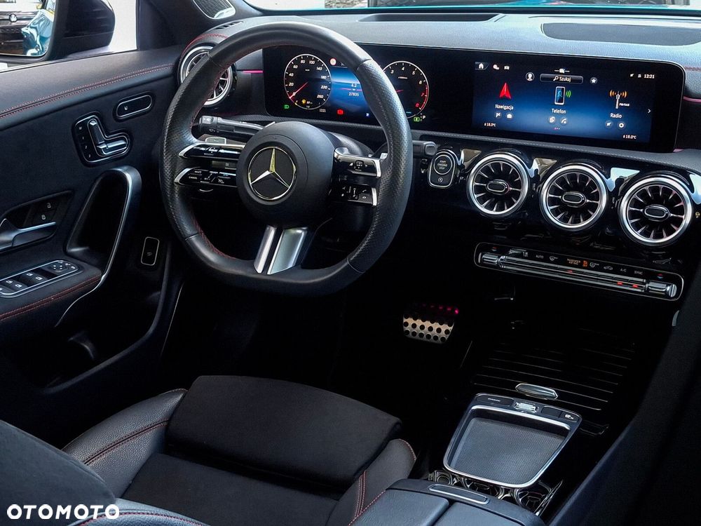 Mercedes-Benz CLA - 18