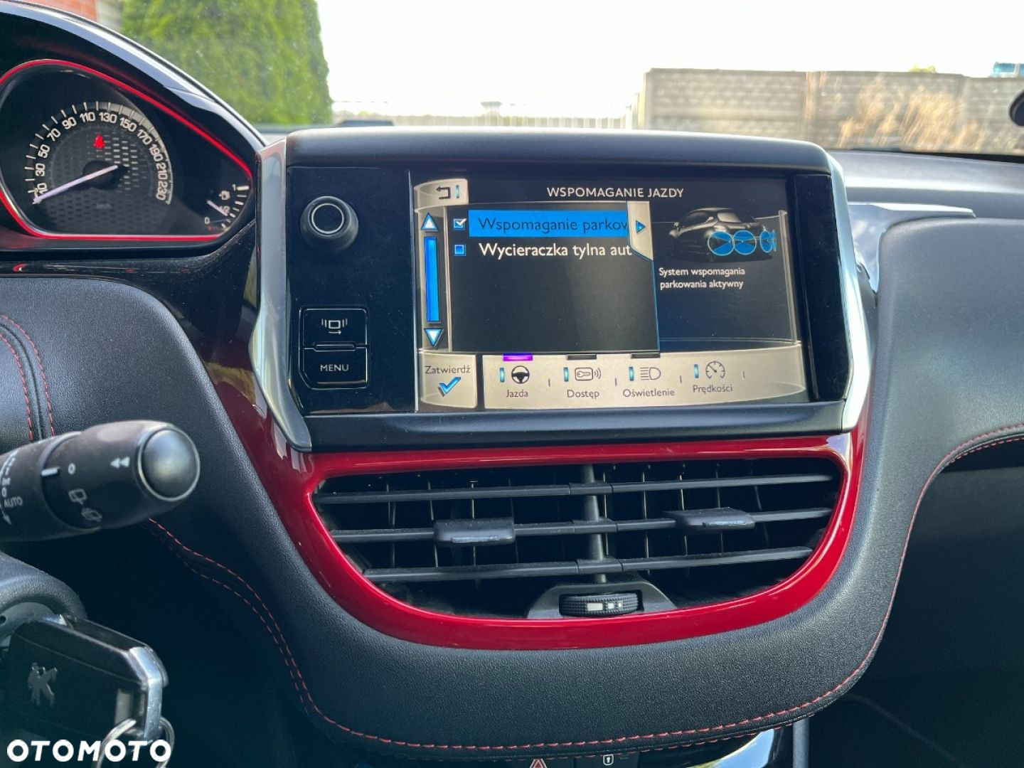 Peugeot 208 GTI 200 THP - 16