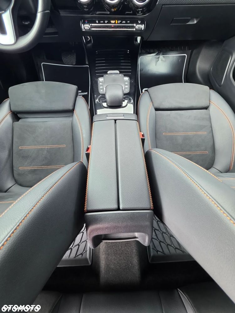 Mercedes-Benz CLA 180 d 8G-DCT - 2