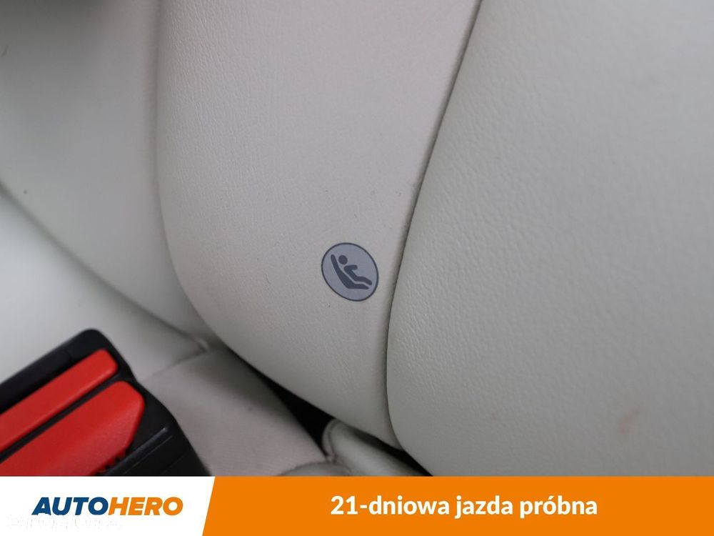 Volvo V40 - 29