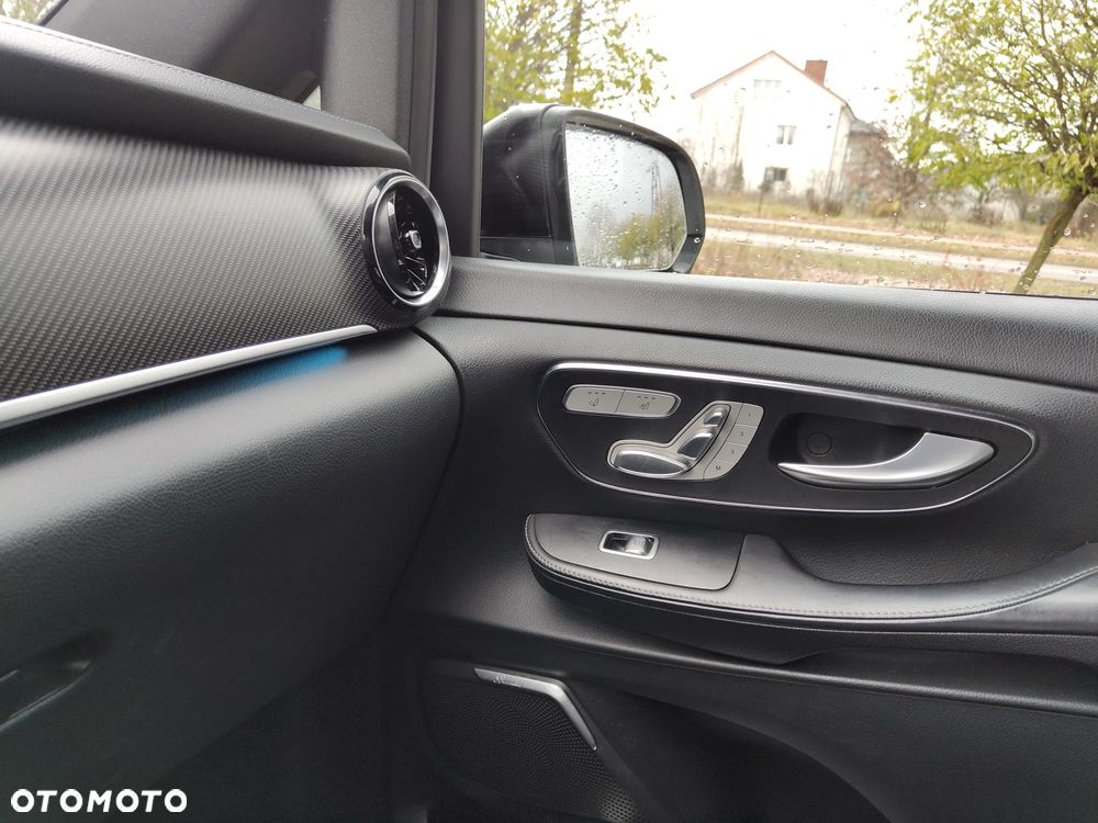 Mercedes-Benz Klasa V 300 d 4-Matic Exclusive 9G-Tronic (d³ugi) - 15