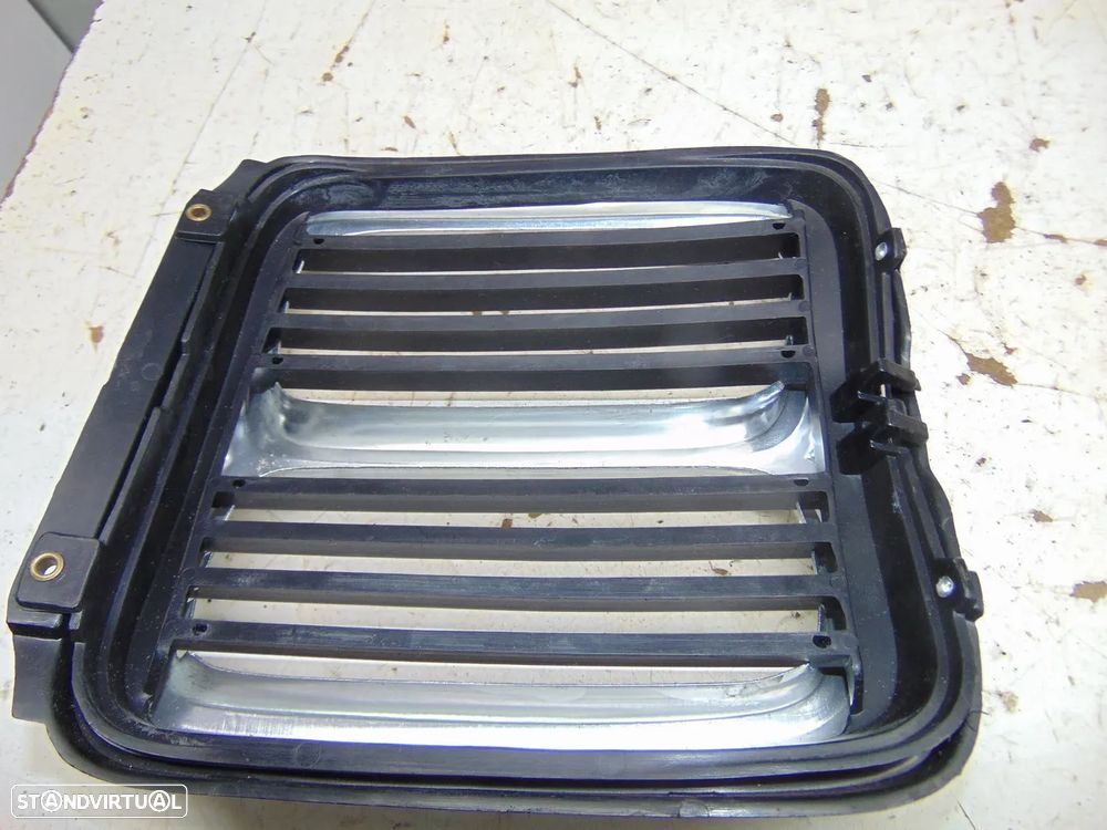 BMW E21 Rim central/Grelha - 8