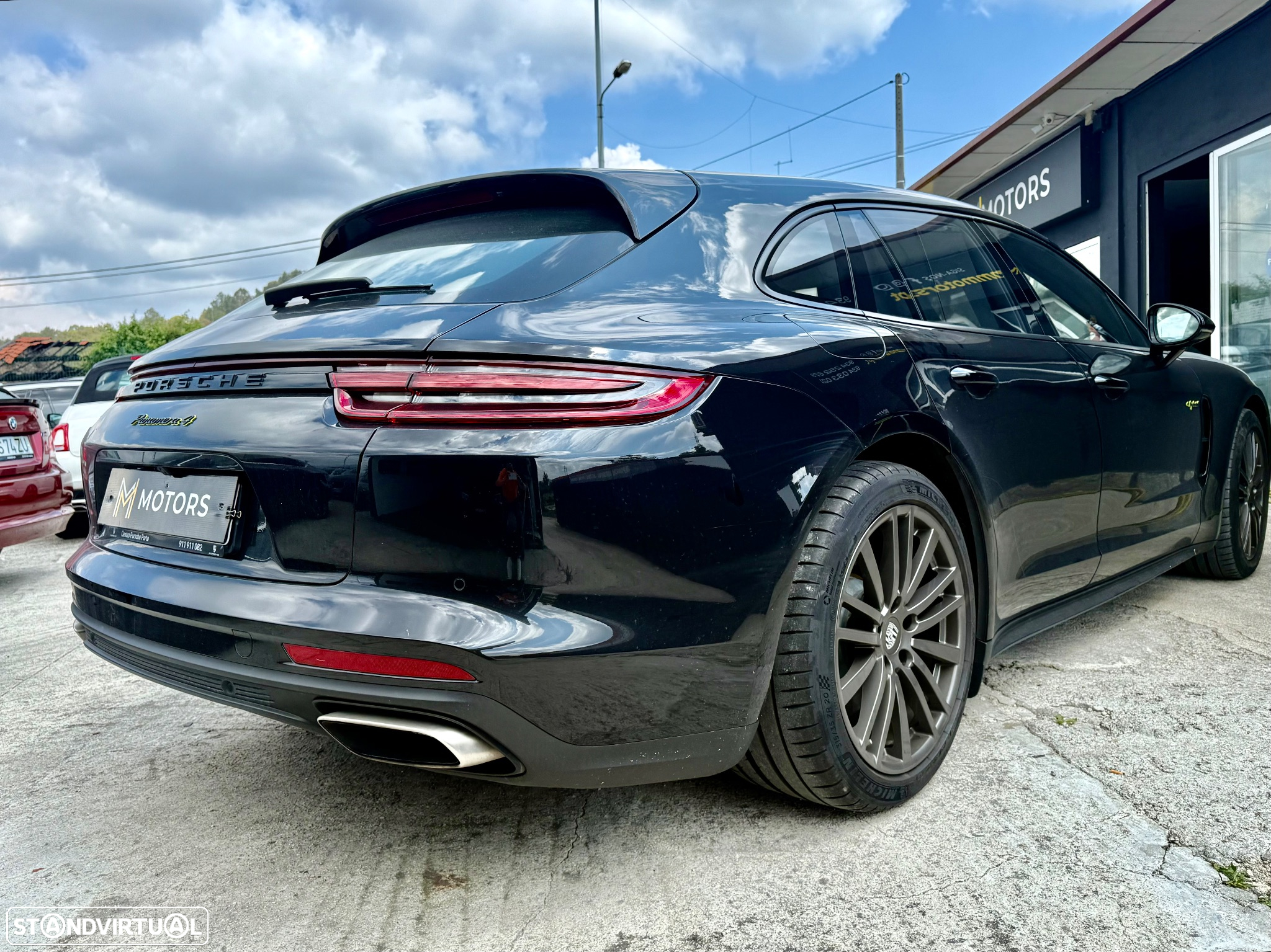 Porsche Panamera Sport Turismo 4 E-Hybrid 10 Years Edition - 28