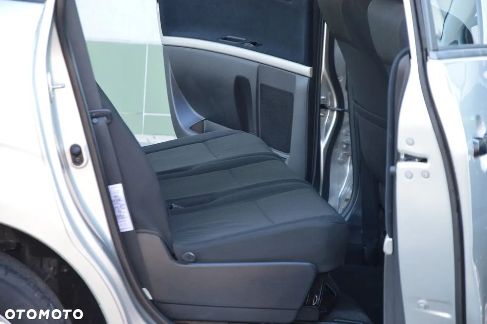 Toyota Corolla Verso 1.6 Sol - 19