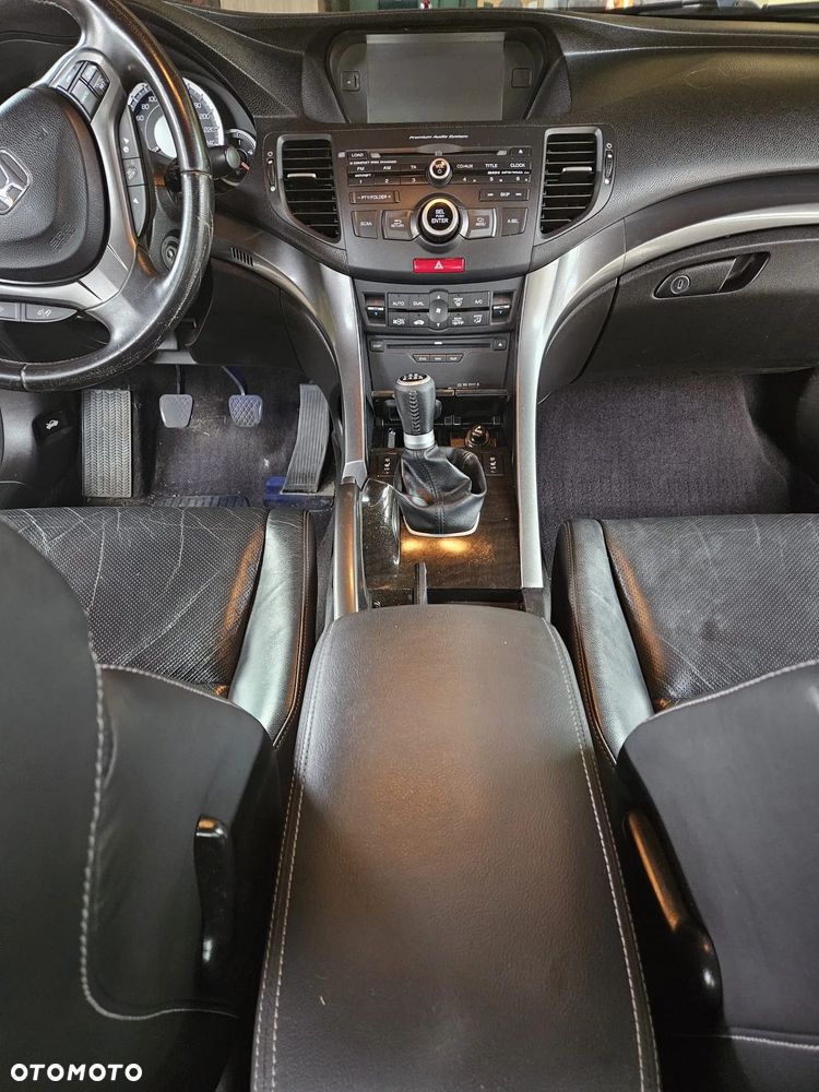 Honda Accord 2.0 Executive Navi - 12