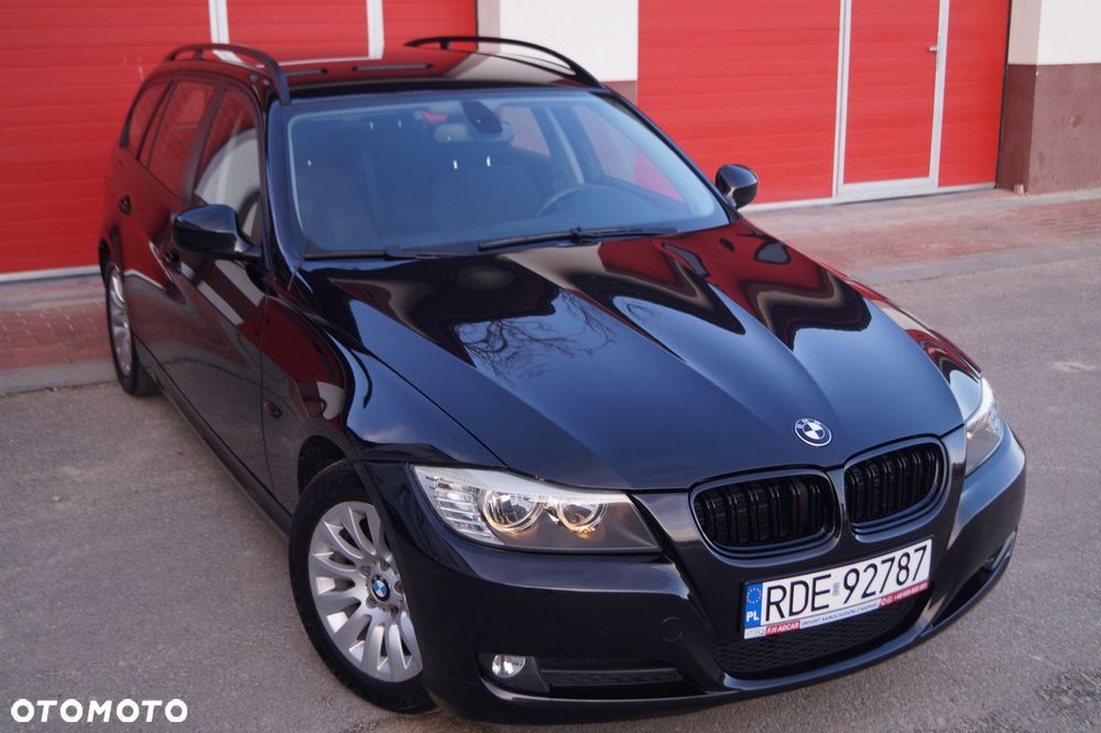 BMW Seria 3 318i Edition Exclusive - 4