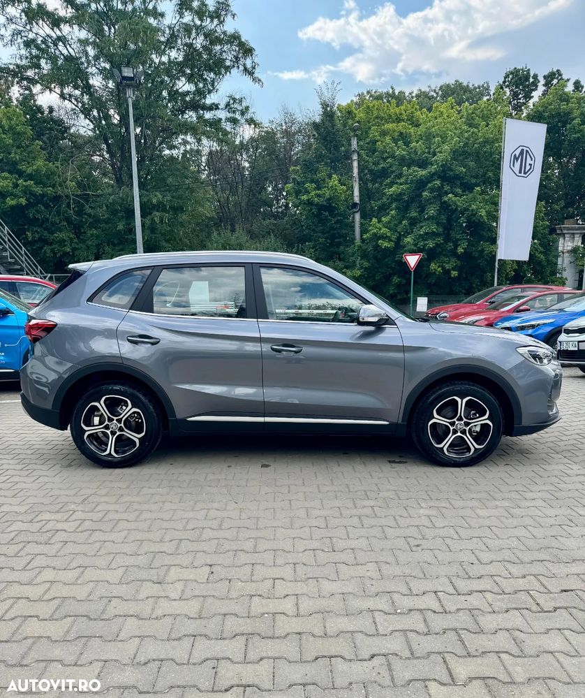 MG ZS HEV - 13